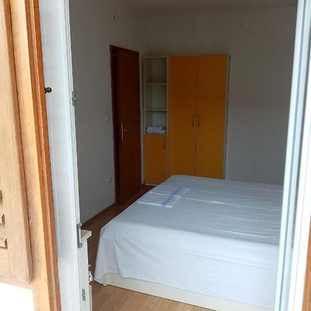 Apartments Iva Baska Voda Bagian luar foto