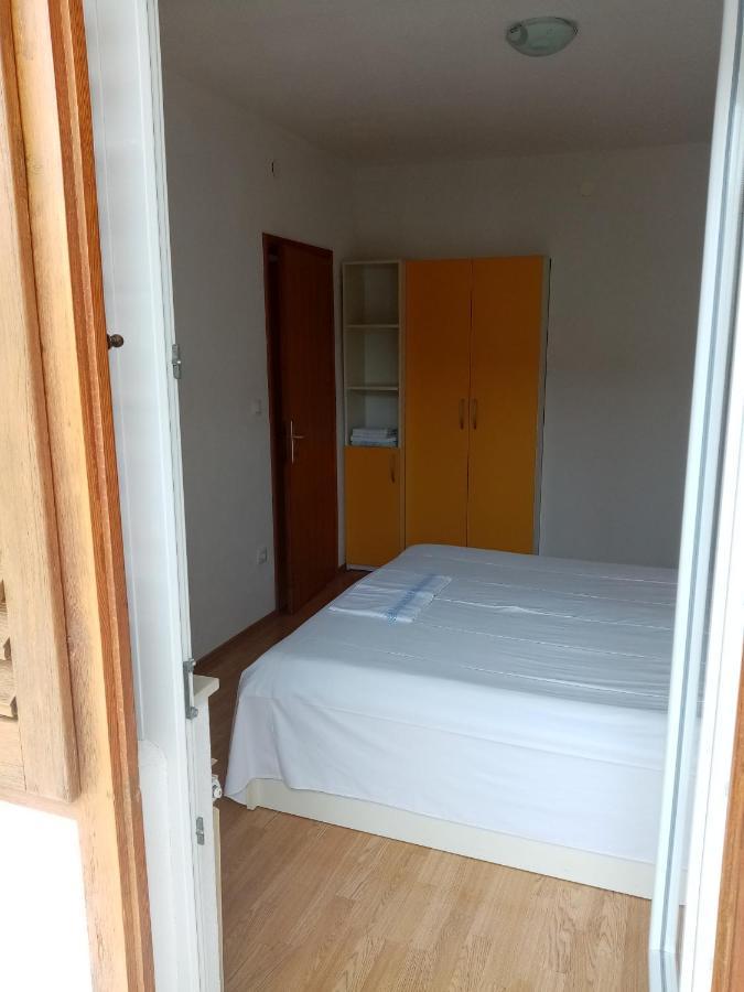 Apartments Iva Baska Voda Bagian luar foto