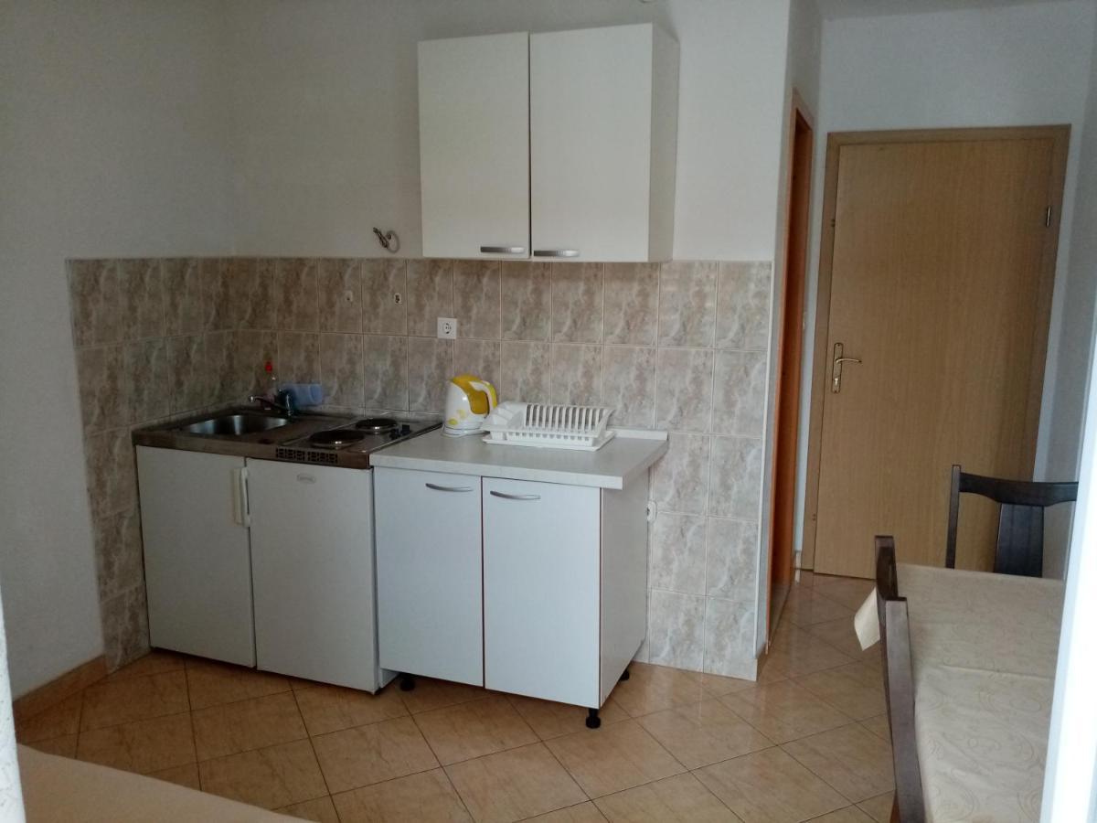Apartments Iva Baska Voda Bagian luar foto